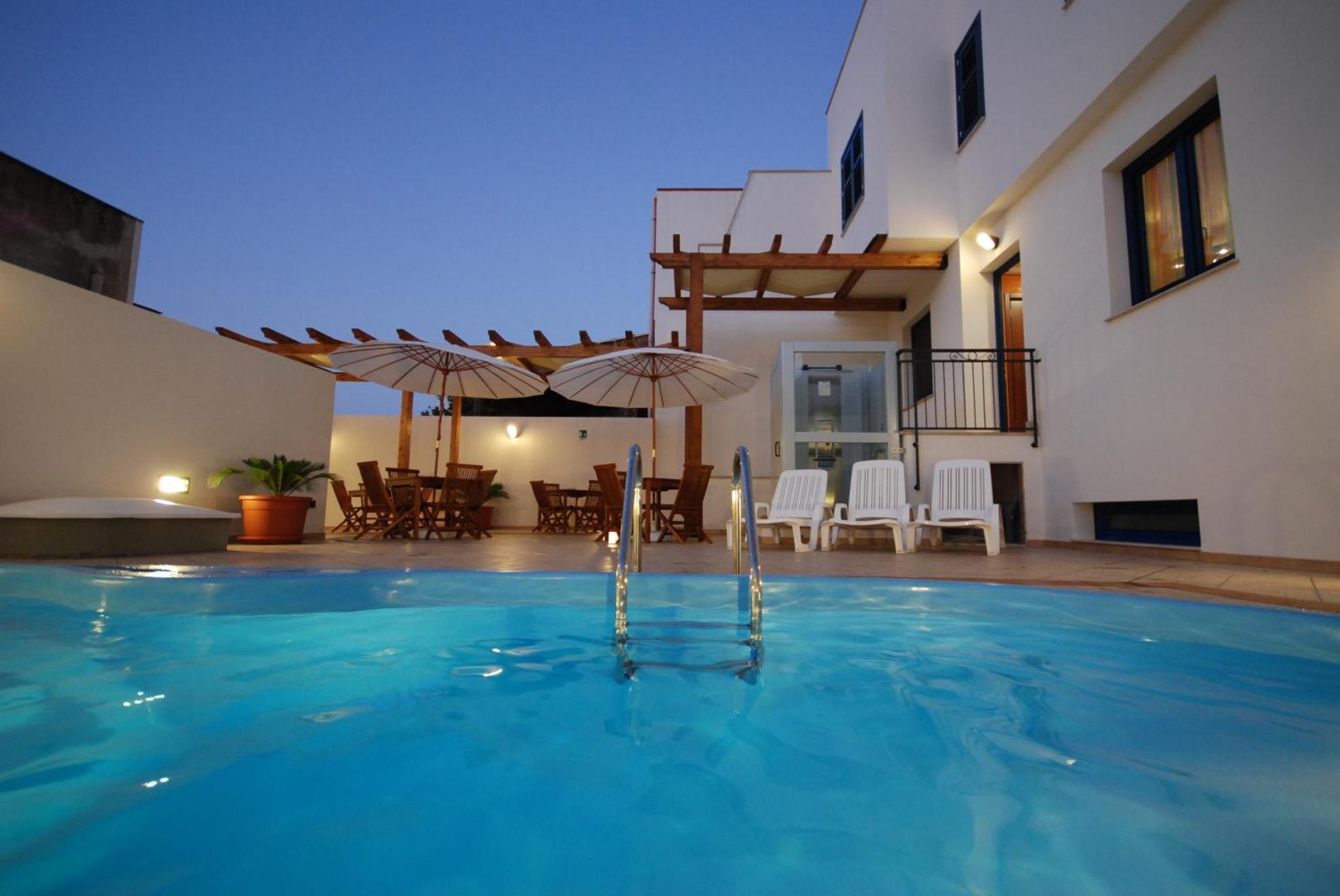 Hotel Altamarea San Vito Lo Capo Exterior photo