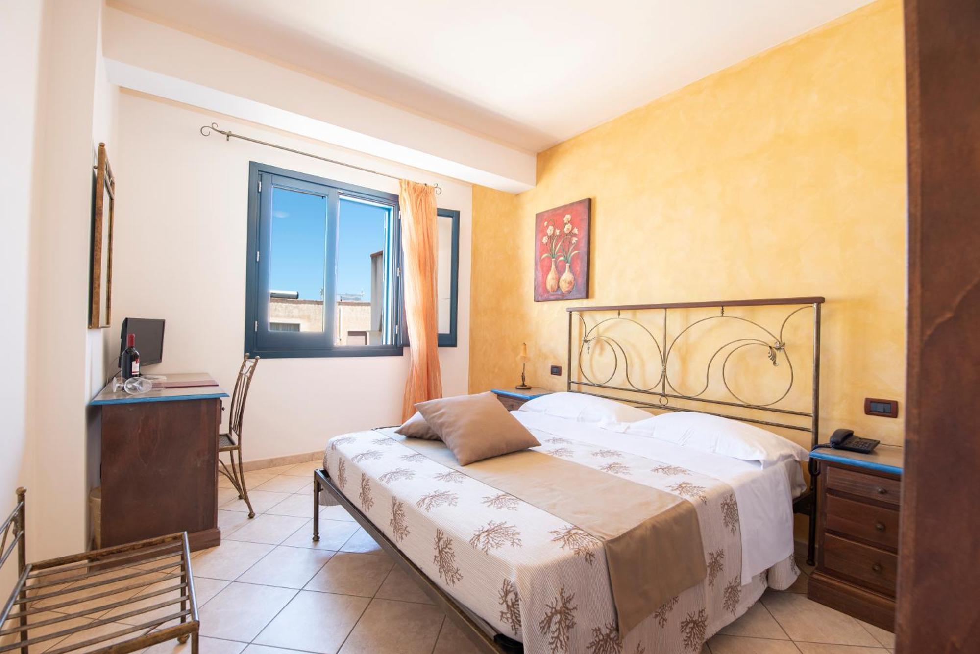 Hotel Altamarea San Vito Lo Capo Exterior photo